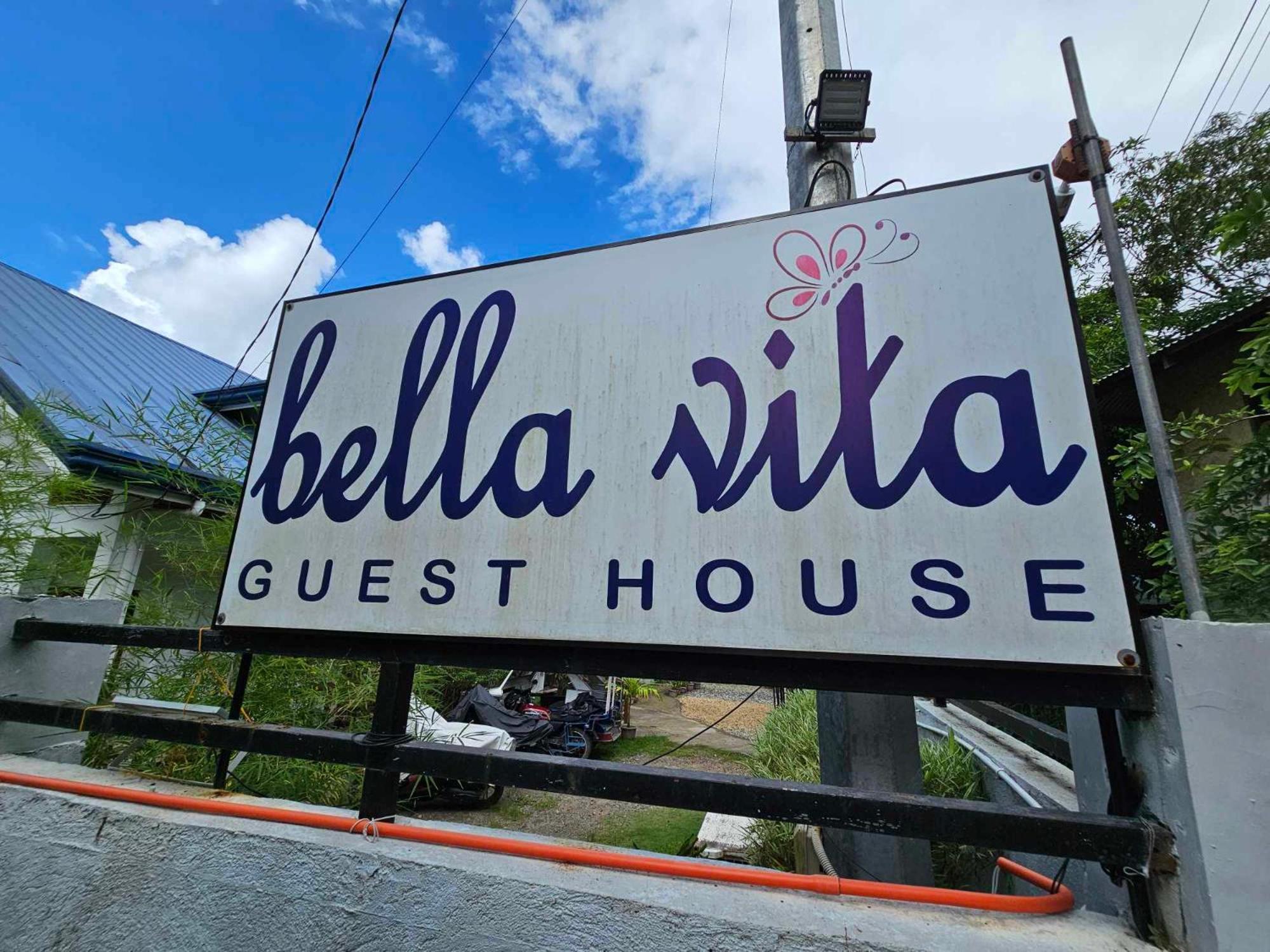 Bella Vita Guest House Корон Екстериор снимка